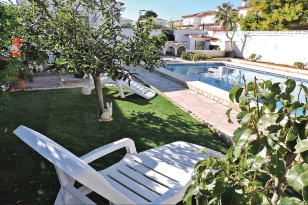 Preciosa Casa Con Piscina Al Lado De La Playa Villa Miami Playa Bagian luar foto